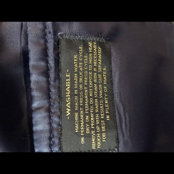 Haggar 3 piece pin stripe Men’s suit-jacket-40 pants 34x30 Dark navy-gray stripe - Picture 2 of 10